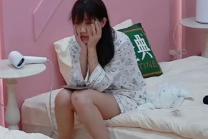 李艺彤拒房琪鸡汤伸手要钱引热议