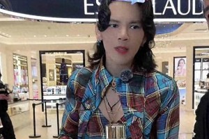 向佐杭州行为艺术：巨型鸡蛋饼造型引爆热搜